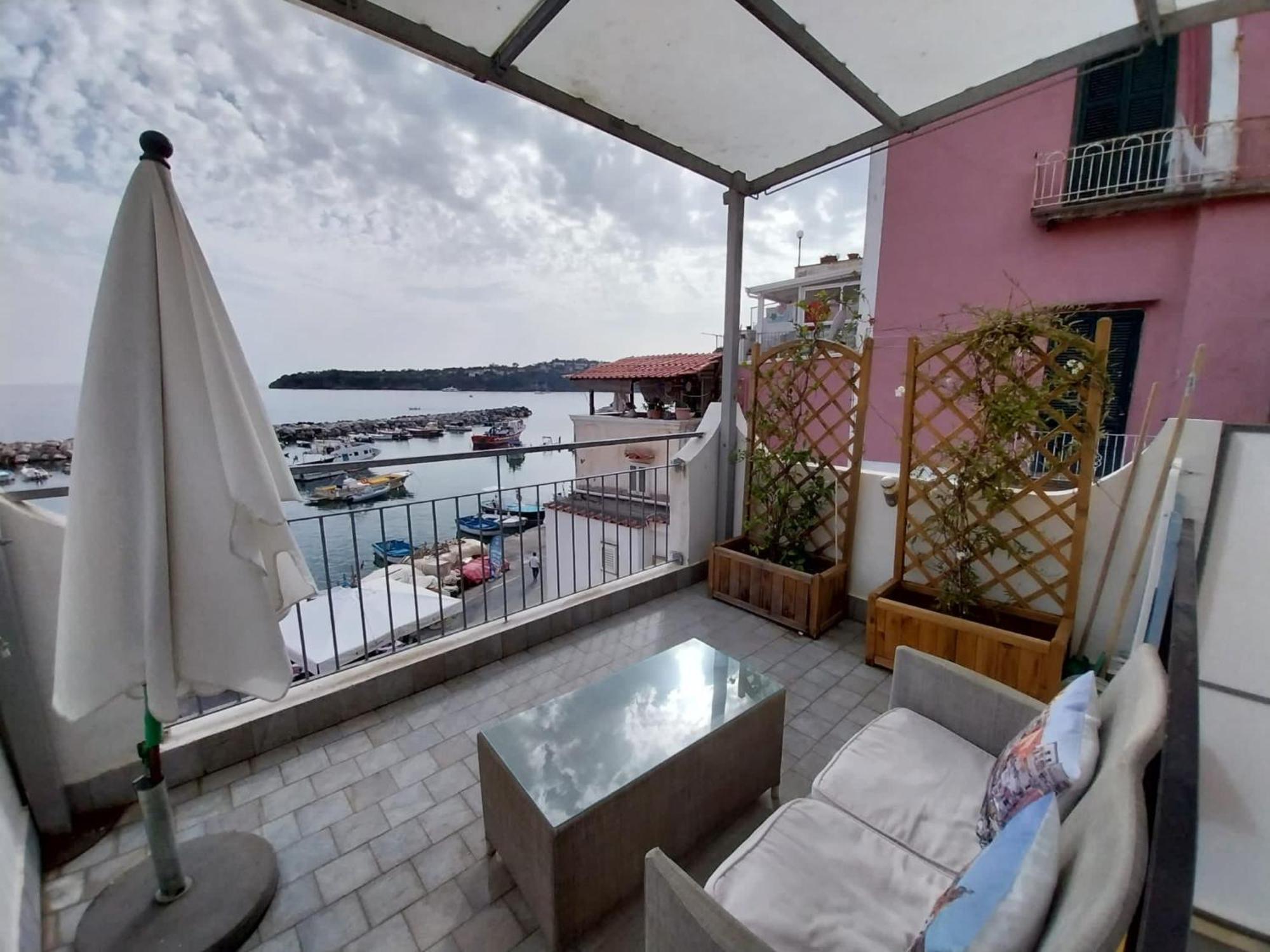 La Terrazza Di Maria Appartement Procida Buitenkant foto