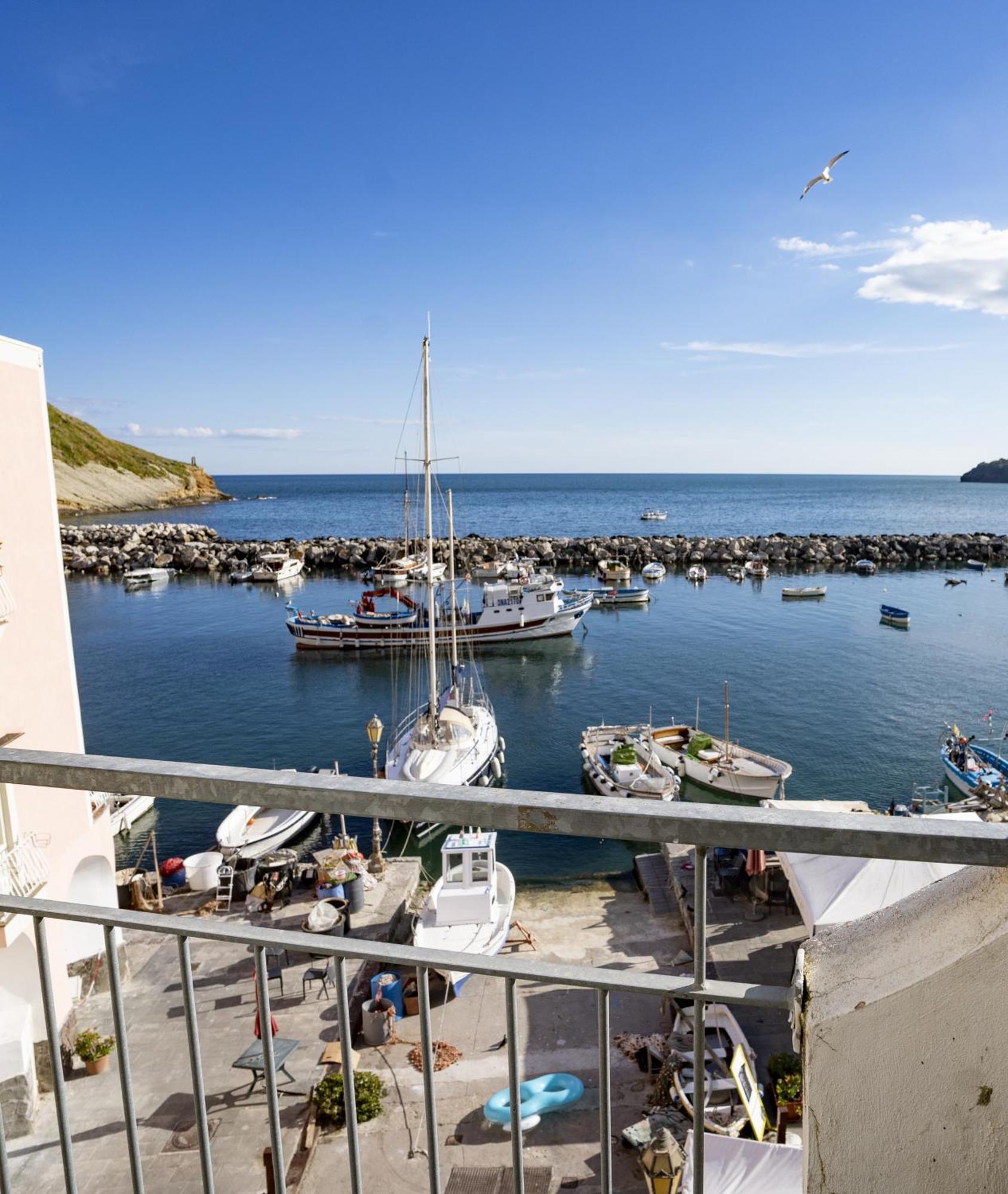 La Terrazza Di Maria Appartement Procida Buitenkant foto